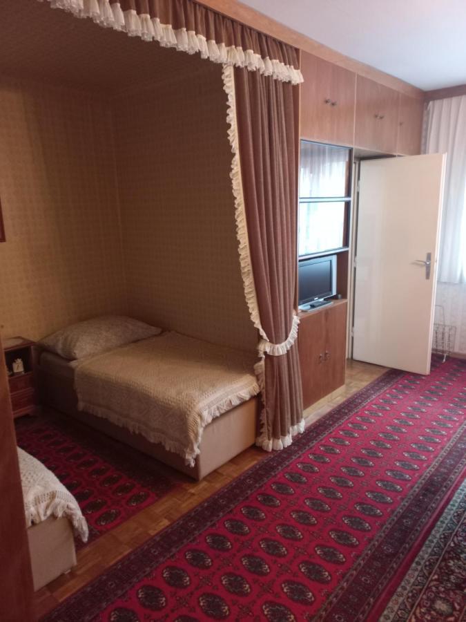 Ferienwohnung ,,Wohnen Wie Zu Grossmutter'S Zeiten'' 비엔나 외부 사진
