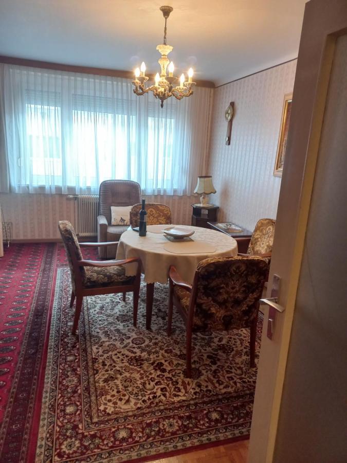 Ferienwohnung ,,Wohnen Wie Zu Grossmutter'S Zeiten'' 비엔나 외부 사진